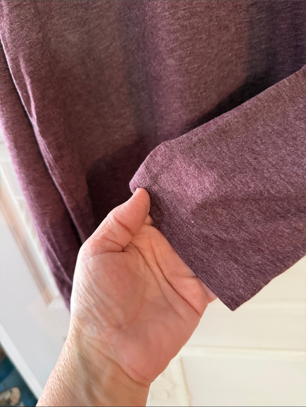 Long sleeve tee size xl. - Picture 3 of 3